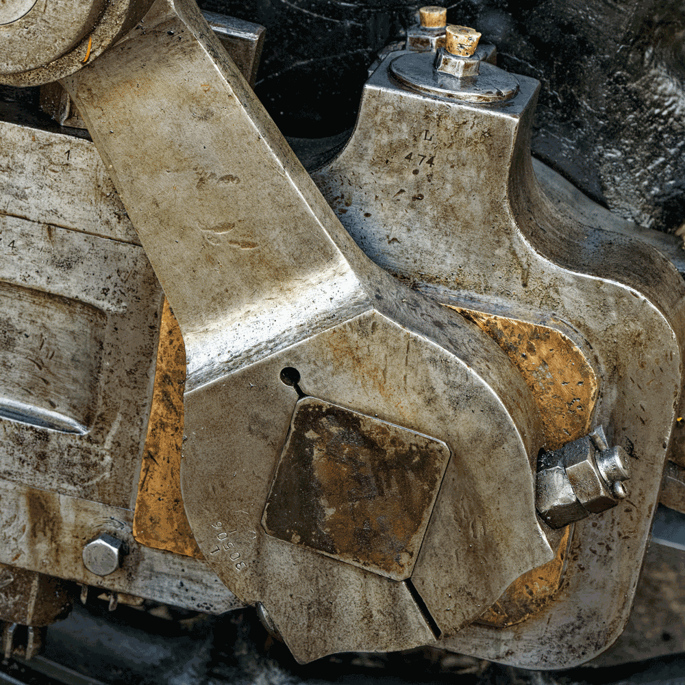 Mainline steam engine power drive