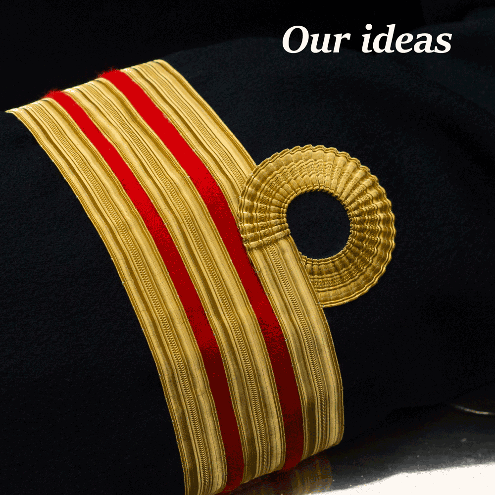 Naval surgeon Commander's sleeve with the red bands